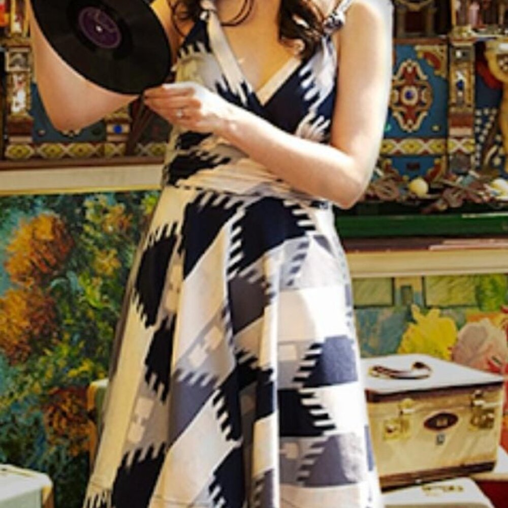 Marc by Marc Jacobs 8 Gray Ikat Abstract Print Wrap Midi Dress
